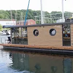 Houseboat Leni, フレンスブルク