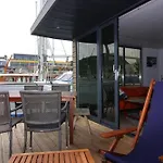 Houseboat Leni, * Flensburgo