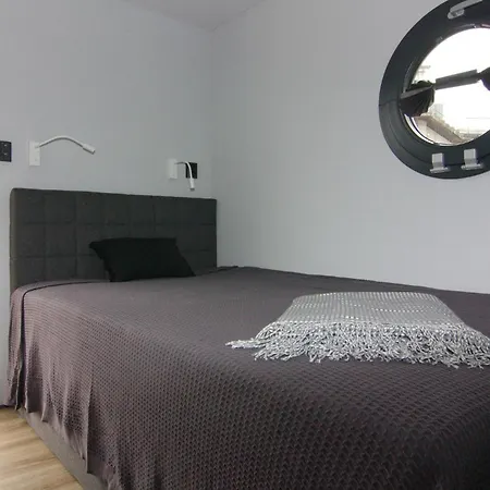 Houseboat Leni, Flensburg