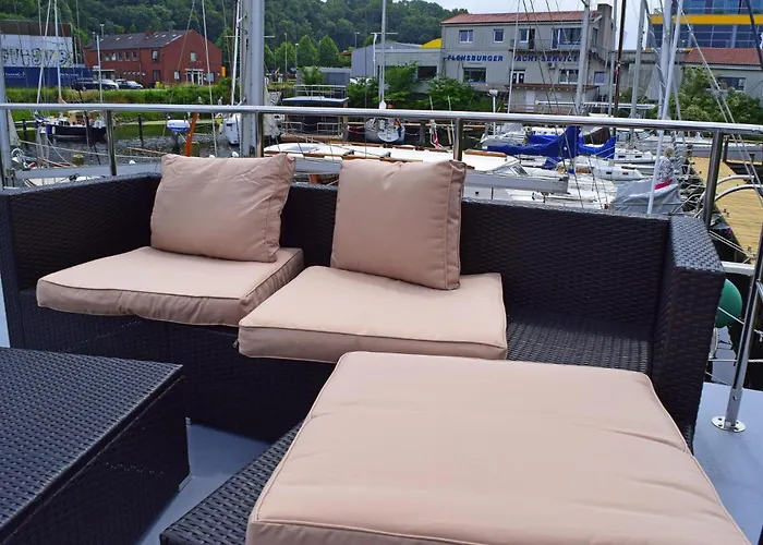 Houseboat Leni, Hotel na wodzie Flensburg