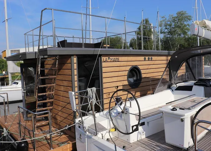 Houseboat Leni, بوتيل فلنسبورغ